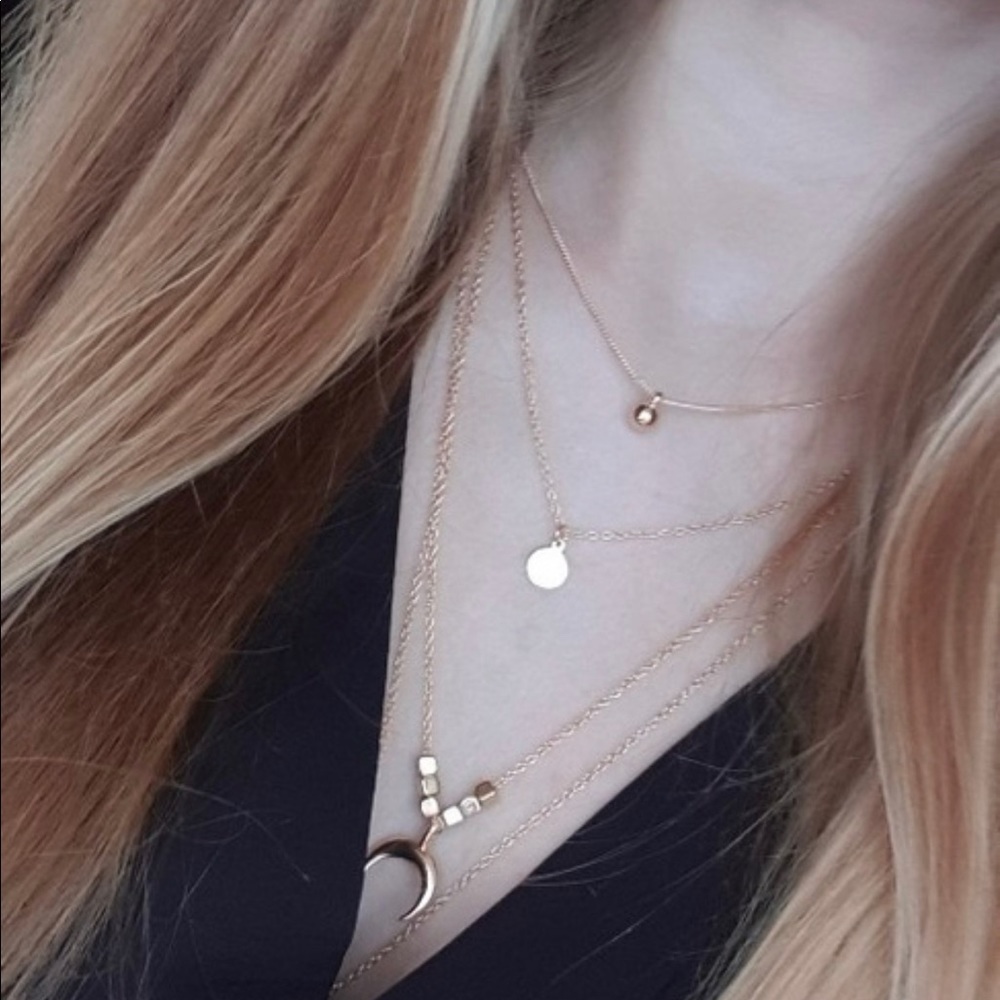 Fantastic Gold Layered Necklace - Picture 7 of 8
